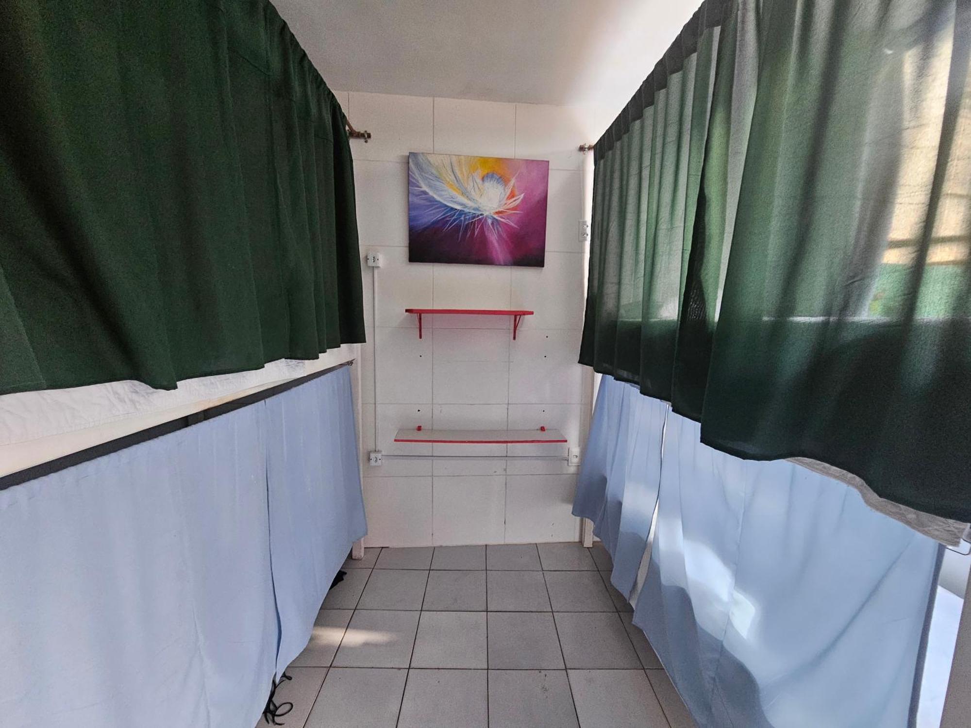 Nomads Hostel Multicultural & Coworking Сальвадор Экстерьер фото